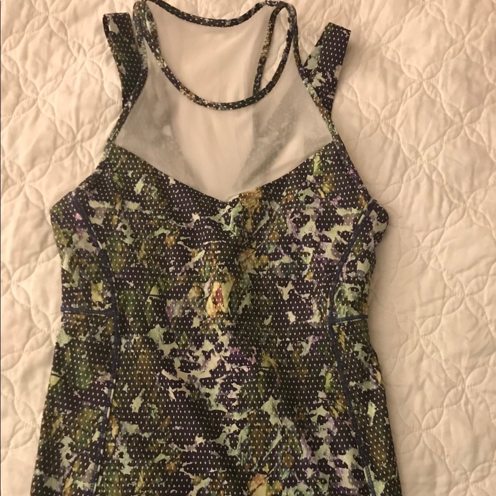 Lulu lemon tank